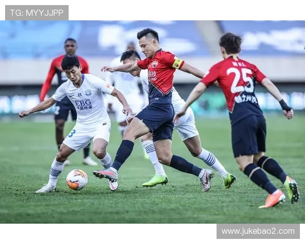 杭州足球队在足球战术排行榜中荣登第9名引发热议与关注